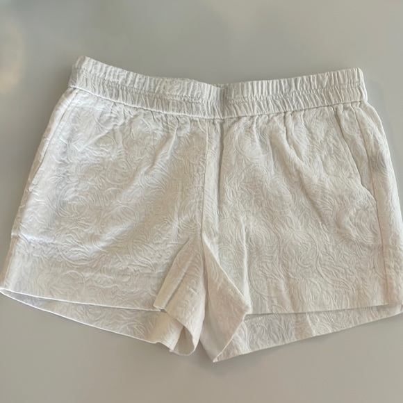 J. Crew Women’s Textured Pull On Shorts Size 6 - Picture 1 of 4